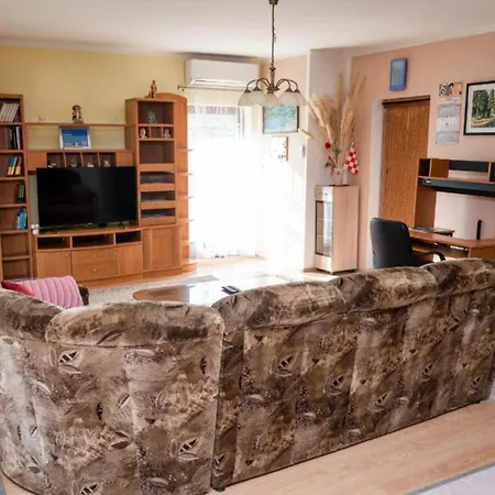 Dalmatia Appartement *